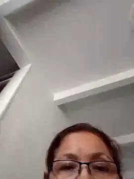 Snapshot of Cessi50 chatting on February 13, 2026, 9:00 pm Cessi50 online show from February 13, 2026, 9:00 pm