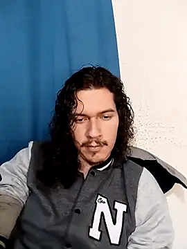 OnixAgata0 online show from April 18, 2026, 12:36 am