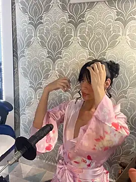 Snapshot of _Kylei_7 chatting on November 2, 2025, 2:36 am Kylei 7 online show from November 2, 2025, 2:36 am