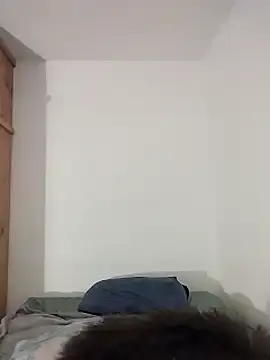 mollypop  online show from November 7, 2025, 9:59 pm