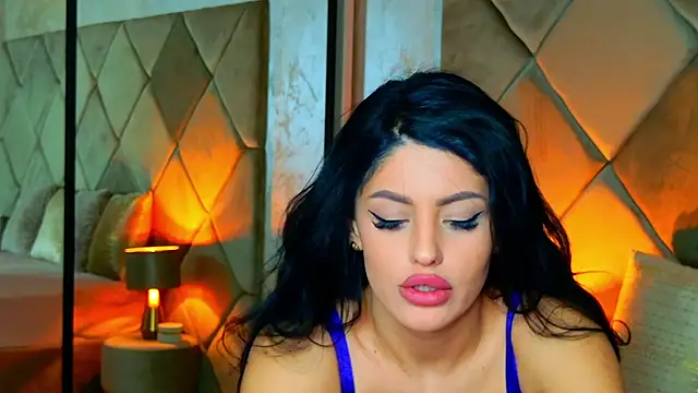 Myla-b online show from March 4, 2026, 10:05 pm