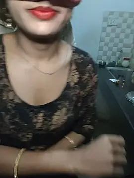 baby Cpl21 online show from February 19, 2026, 12:39 am