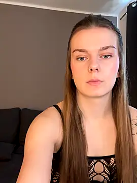 LisaFreierxx online show from January 7, 2026, 1:02 pm