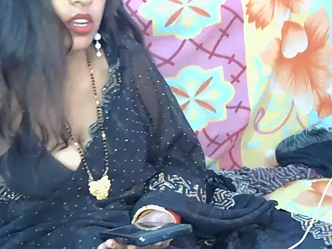 Snapshot of roja-1 chatting on November 4, 2025, 8:35 am roja-1 online show from November 4, 2025, 8:35 am