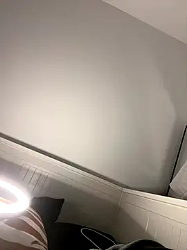 Snapshot of Bethrae25 chatting on December 20, 2025, 12:07 am Bethrae25 online show from December 20, 2025, 12:07 am