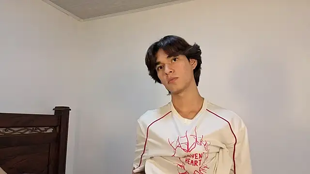 Snapshot of Raven_Eclipse chatting on December 2, 2025, 10:16 pm Raven Eclipse online show from December 2, 2025, 10:16 pm