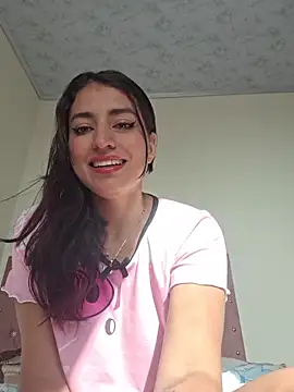 GISELLA   online show from December 1, 2025, 1:05 pm