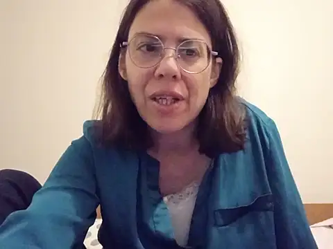 hotnathy69 online show from May 18, 2026, 7:14 am