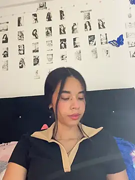 Snapshot of Milleradhara24 chatting on July 1, 2026, 2:13 am Milleradhara24 online show from July 1, 2026, 2:13 am