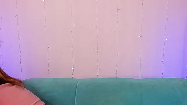 Snapshot of RikkiChoco chatting on November 3, 2025, 8:26 am RikkiChoco online show from November 3, 2025, 8:26 am