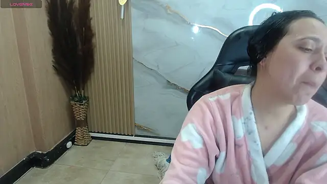 Snapshot of gabriella_storm_tf chatting on February 5, 2026, 1:21 am gabriella storm tf online show from February 5, 2026, 1:21 am