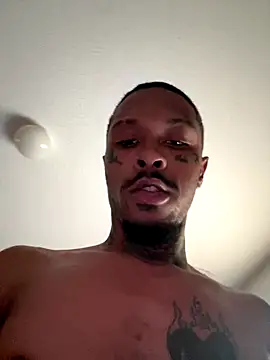 urnewfantasyzzz online show from November 7, 2025, 5:13 pm