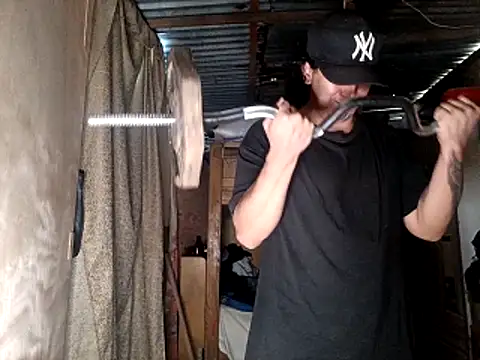 sexboyfit online show from November 7, 2025, 10:32 pm