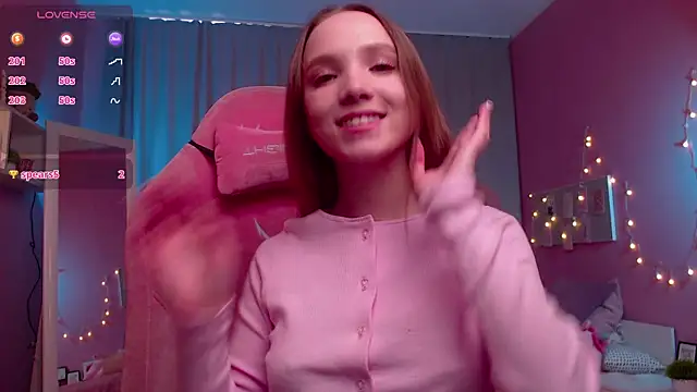 Adria Arjona online show from April 16, 2026, 7:42 am