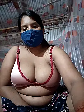 fluffkitty-03 online show from November 9, 2025, 4:49 pm