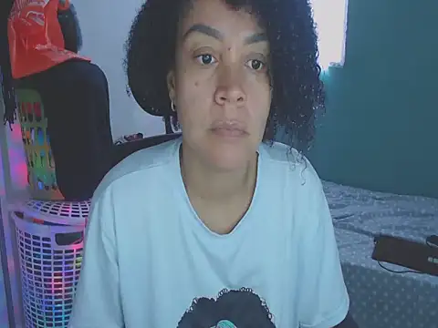 shayna cute online show from June 19, 2026, 8:01 pm