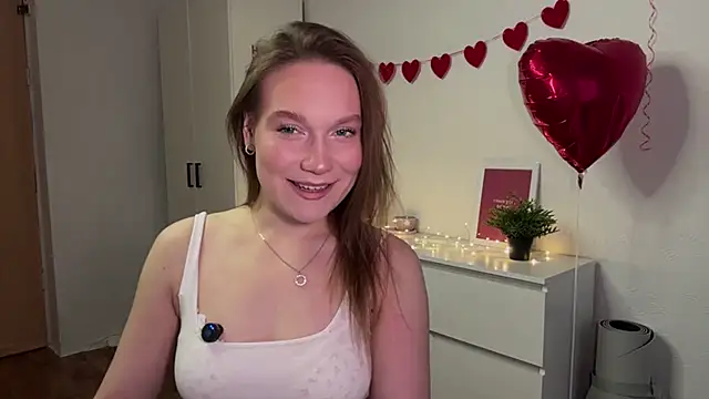 Snapshot of Kalli_ly chatting on February 16, 2026, 2:24 pm Kalli ly online show from February 16, 2026, 2:24 pm