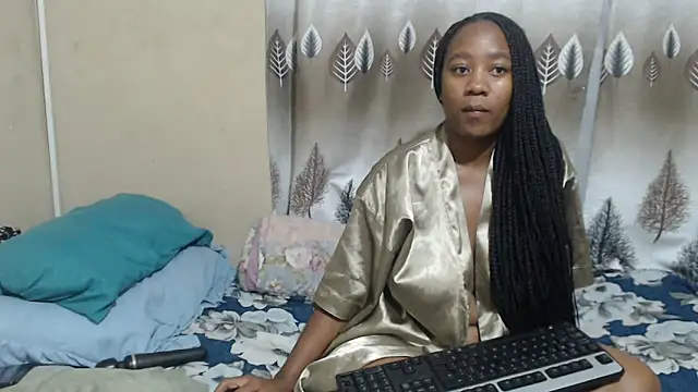 SexyLipss  online show from May 26, 2026, 5:09 pm