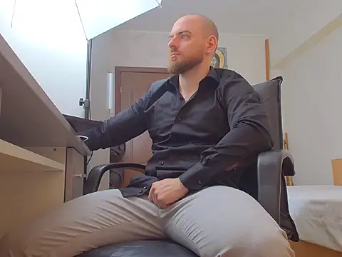 Ryanstone  online show from March 16, 2026, 5:13 am