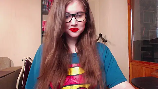 Snapshot of -Alexandra- chatting on November 10, 2025, 5:50 am -Alexandra- online show from November 10, 2025, 5:50 am