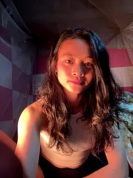 Li ve online show from December 18, 2025, 2:50 am