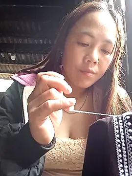 Sara pusyy online show from March 18, 2026, 6:05 am