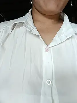 Sara pusyy online show from June 25, 2026, 5:12 am
