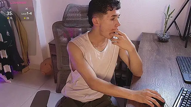 Eiden Blake online show from February 9, 2026, 11:53 pm