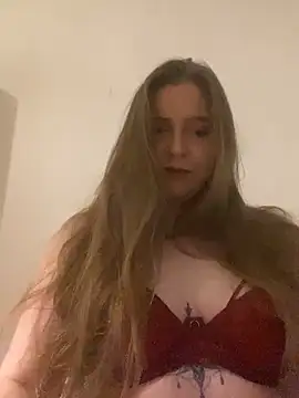 LiahLovexoxx online show from November 7, 2025, 5:24 pm