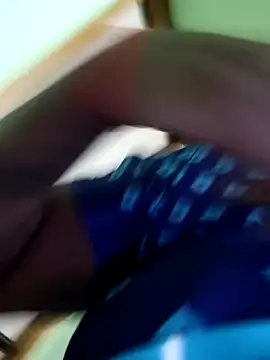 tam-queen1 online show from November 9, 2025, 5:33 pm