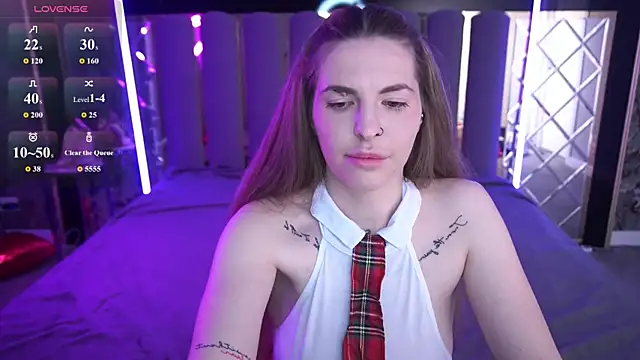 DanielaReign online show from April 6, 2026, 12:50 pm