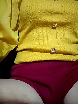 LenaLy2k online show from December 15, 2025, 12:59 am