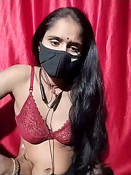 Your-Aisha online show from November 23, 2025, 4:29 pm