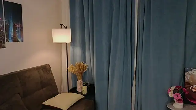 Snapshot of MowasaBritten chatting on January 17, 2026, 3:17 pm MowasaBritten online show from January 17, 2026, 3:17 pm