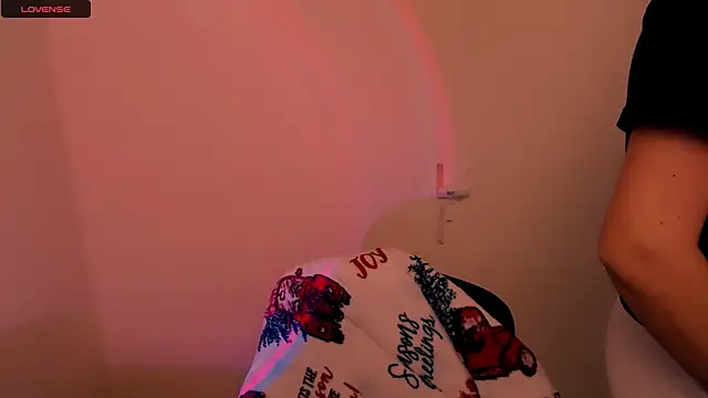 AlinaDoll  online show from December 2, 2025, 7:47 am