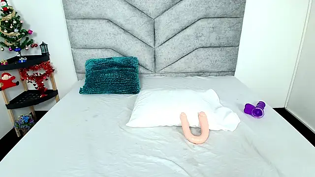 KimberlyFox t online show from January 14, 2026, 2:23 pm