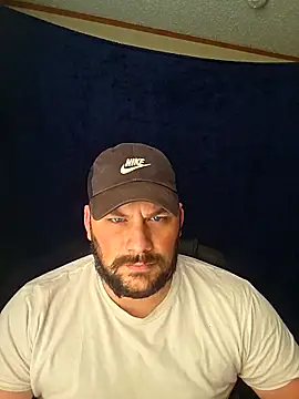 SmokinNstrokin online show from November 4, 2025, 1:54 pm