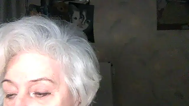 ValeriaKroww online show from November 5, 2025, 4:18 pm