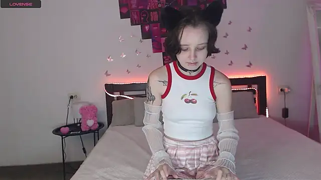 OliviaFlex online show from November 15, 2025, 8:33 am