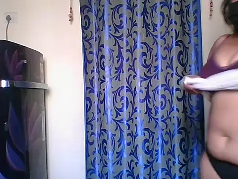 Mathi cam online show from February 26, 2026, 5:28 am