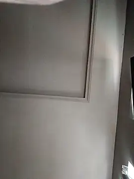 safadinhamoren123 online show from November 3, 2025, 6:09 pm