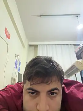 Snapshot of Muvvt chatting on November 5, 2025, 5:02 pm Muvvt online show from November 5, 2025, 5:02 pm