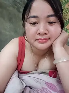 Bee-bgolden online show from November 17, 2025, 1:55 am