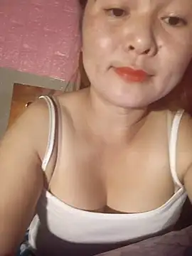 Panda-white online show from November 8, 2025, 1:11 pm