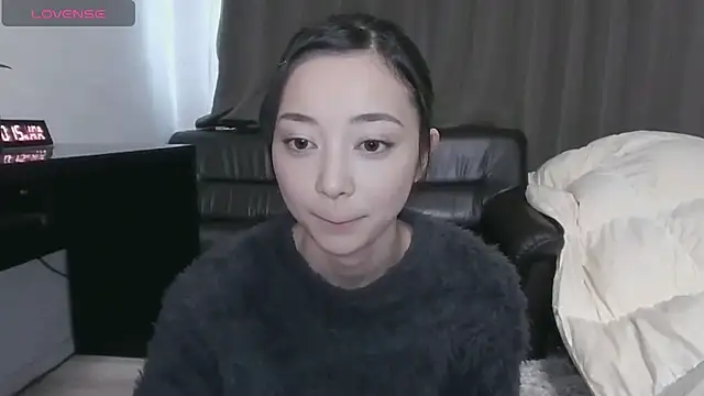 --Hina-- online show from February 27, 2026, 1:16 am