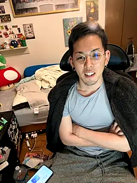 Snapshot of ippei0001 chatting on November 10, 2025, 2:16 pm ippei0001 online show from November 10, 2025, 2:16 pm