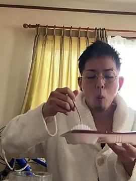 Snapshot of ippei0001 chatting on January 10, 2026, 6:37 am ippei0001 online show from January 10, 2026, 6:37 am