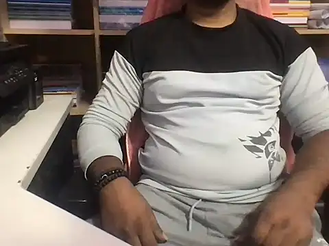 Snapshot of KingCobra_07 chatting on April 6, 2026, 1:47 am KingCobra 07 online show from April 6, 2026, 1:47 am