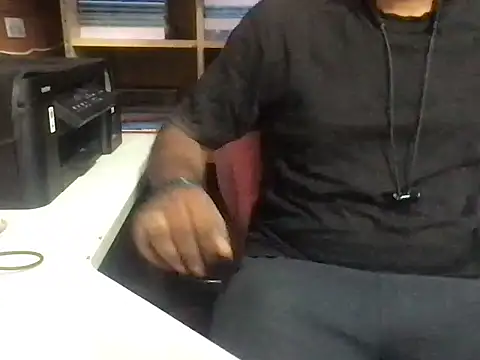 Snapshot of KingCobra_07 chatting on April 7, 2026, 2:45 am KingCobra 07 online show from April 7, 2026, 2:45 am