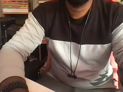 Snapshot of KingCobra_07 chatting on April 22, 2026, 8:28 am KingCobra 07 online show from April 22, 2026, 8:28 am